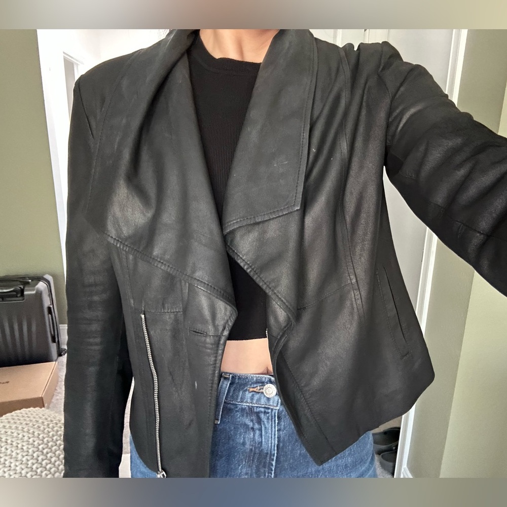 Leather jacket - Picture 2 of 7